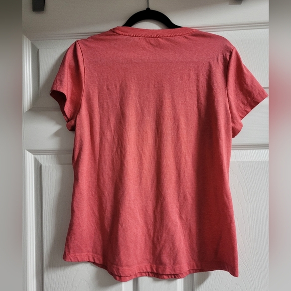 Puma Womens Coral Tee with Iconic Logo Size L - Picture 3 of 4